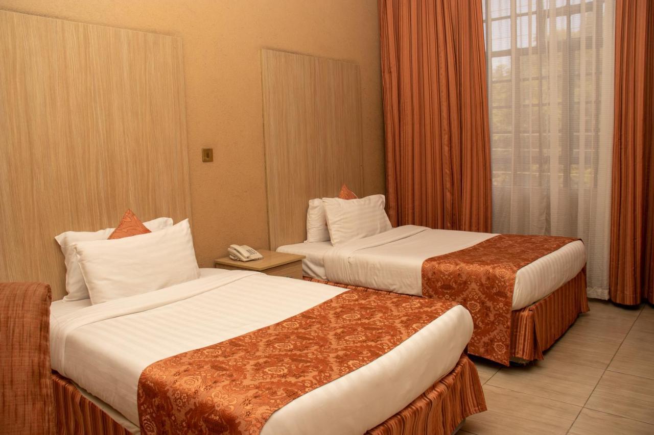 Hotel Waterbuck Nakuru Luaran gambar