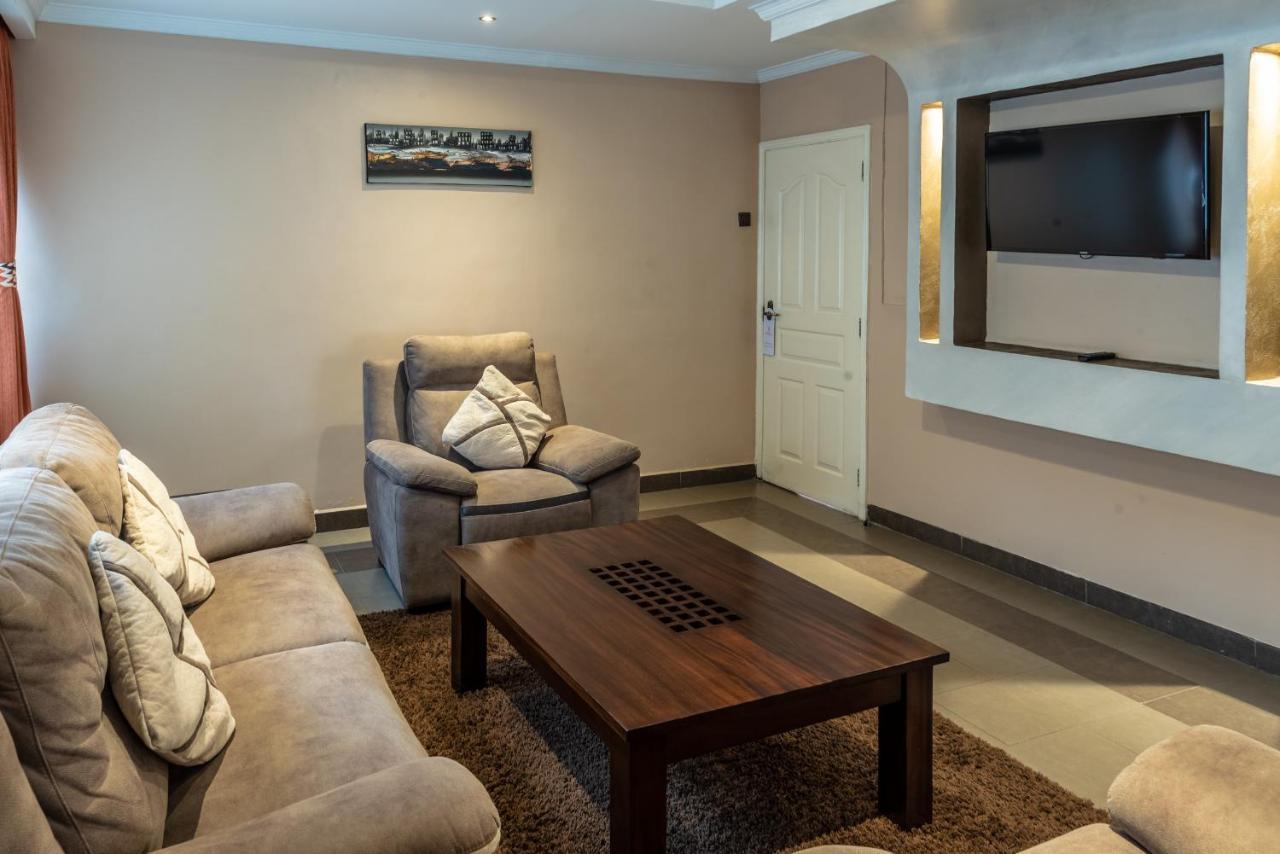 Hotel Waterbuck Nakuru Luaran gambar