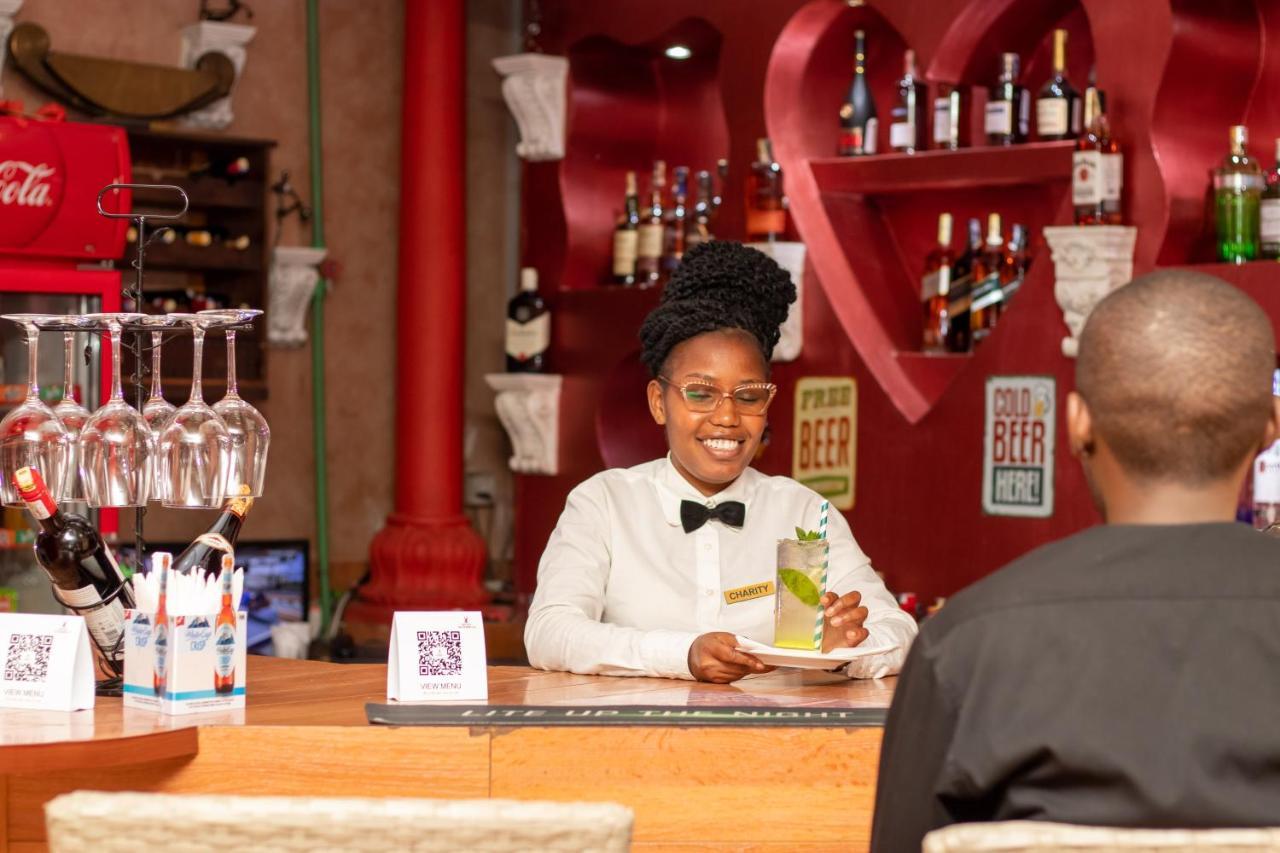 Hotel Waterbuck Nakuru Luaran gambar